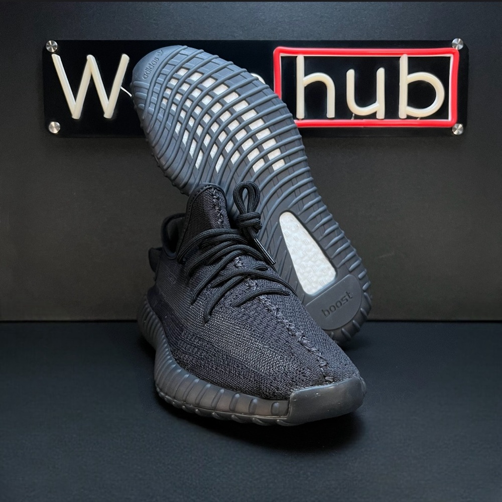 Adidas Yeezy Boost 350 V2 Running Shoes • HQ4540 • Black Onyx • Men’s Size 10